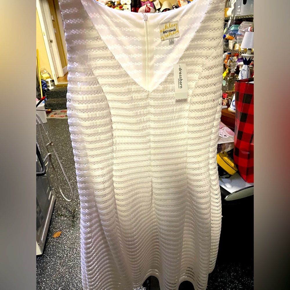 Dressbarn White Textured V-Neck Dress